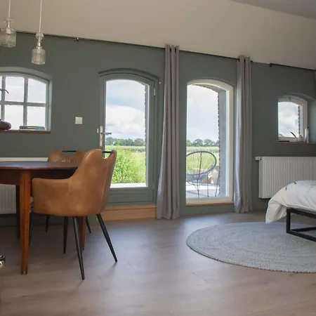 Bed & Breakfast The Cat And The Owl 3*